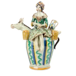 Vaso in ceramica con fischietto di donna contadina