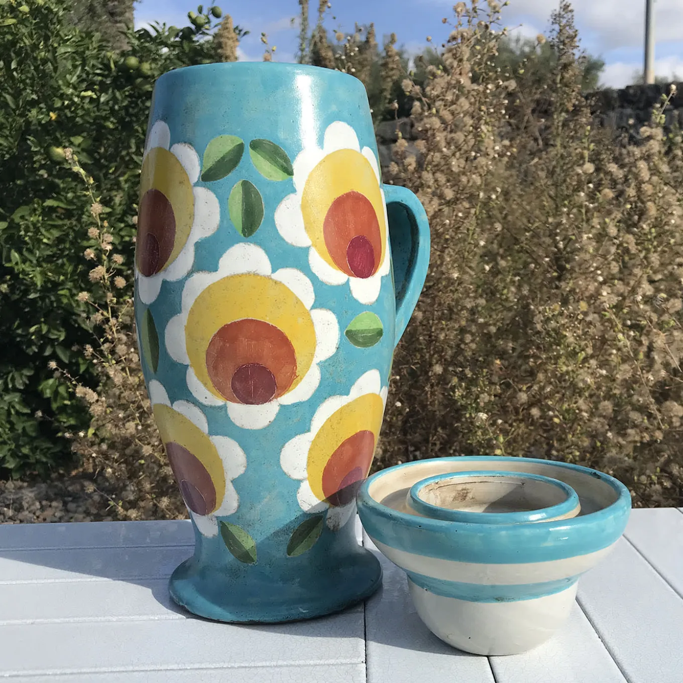 Vaso in Ceramica Janis con Coperchio e Motivo Floreale Dipinto a Mano