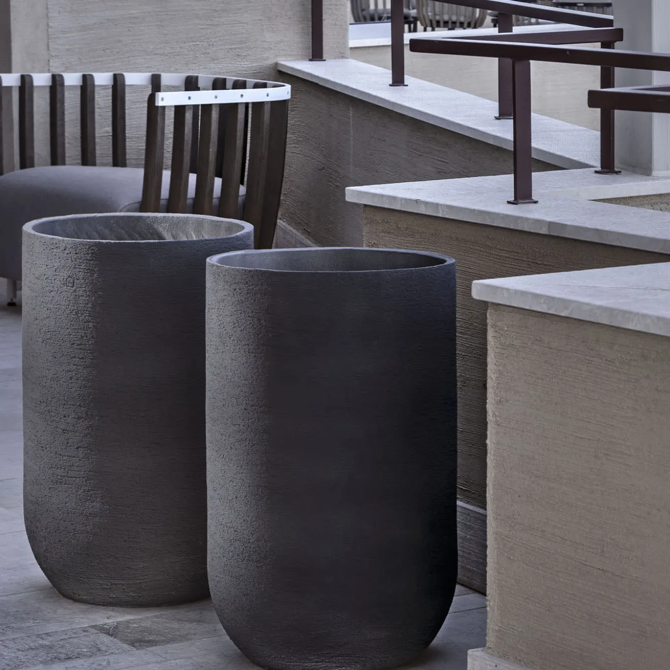 Vaso in ceramica nera Palm Beach
