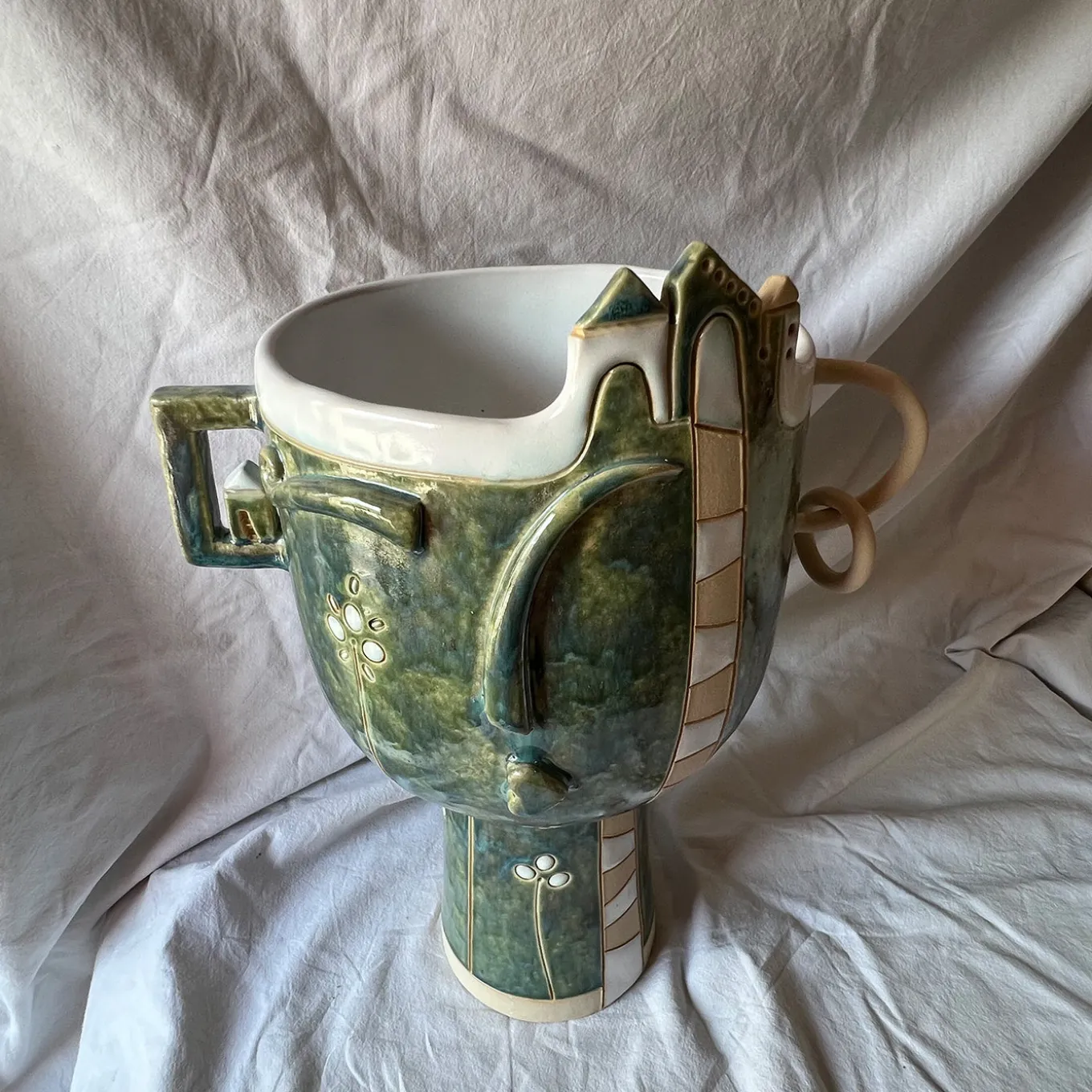 Vaso Kora Fiorita in Ceramica Verde della Collezione Emozionale