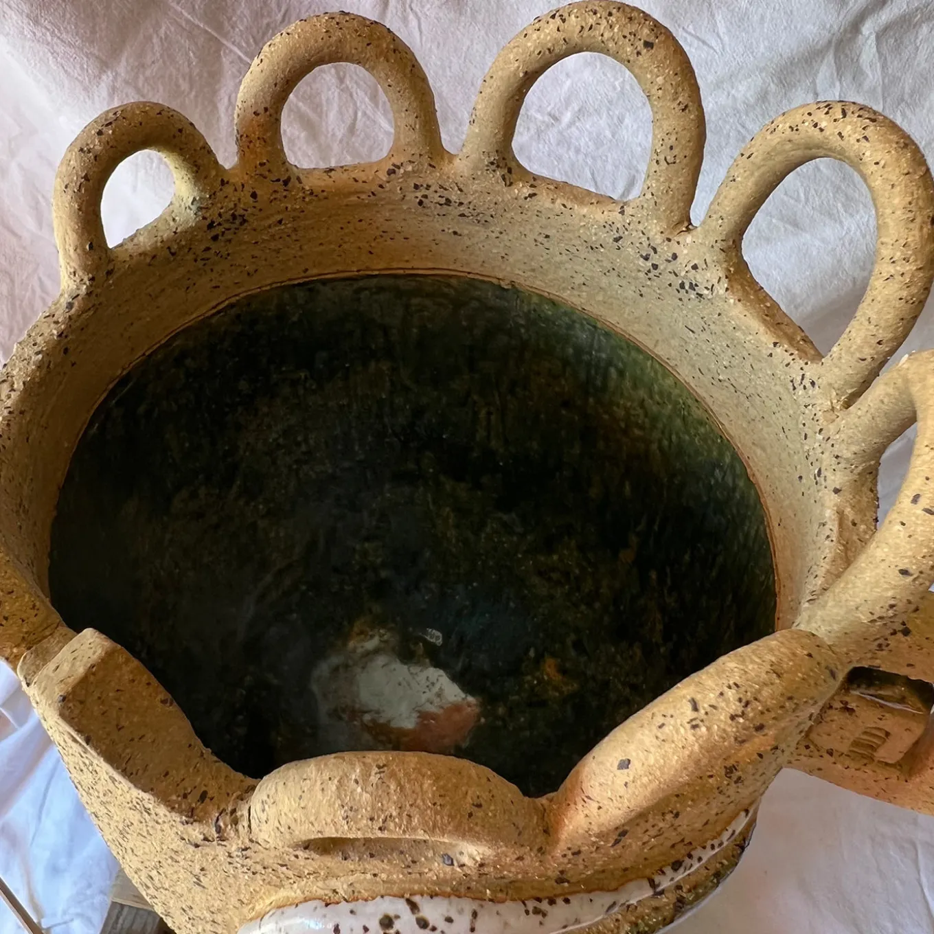 Vaso Origine Sovrana in Ceramica della Collezione Emozionale