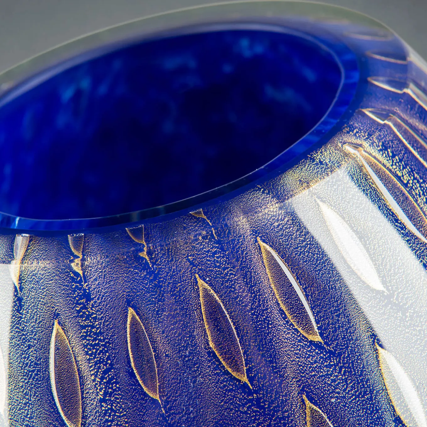 Vaso ovale blu Mocenigo