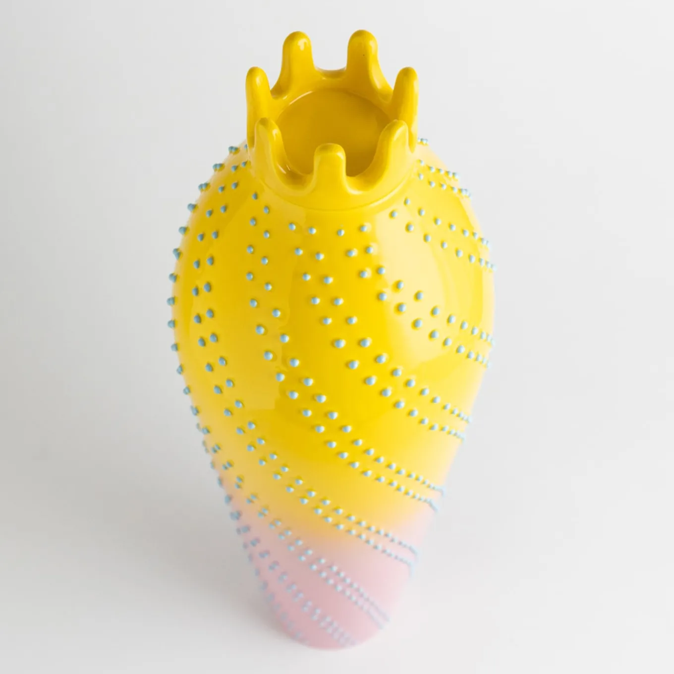 Vaso Princex di Adam Nathaniel Furman