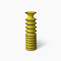Vaso Revolver giallo e marrone #1 di Christoph Radl