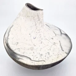 Vaso scultura Carlotta di Nino Basso